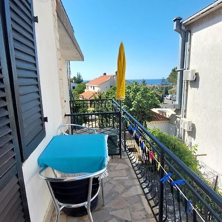 Apartments Drazica Krk Town Rum bild