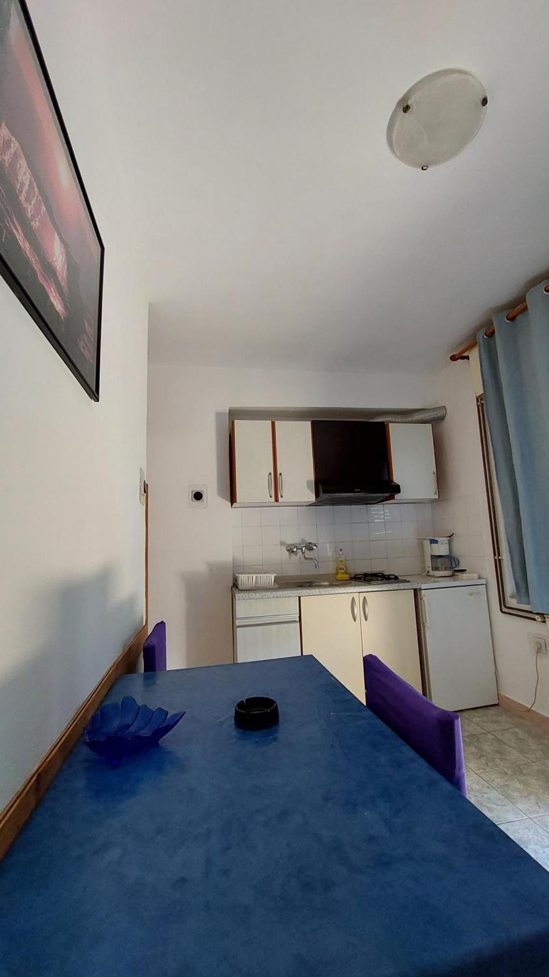 Apartments Drazica Krk Town Rum bild